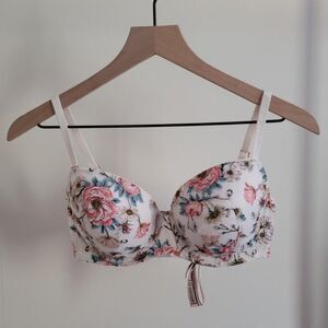 Victoria’s Secret, Dream Angel Lightly Lined Floral Demi Bra - 34DD